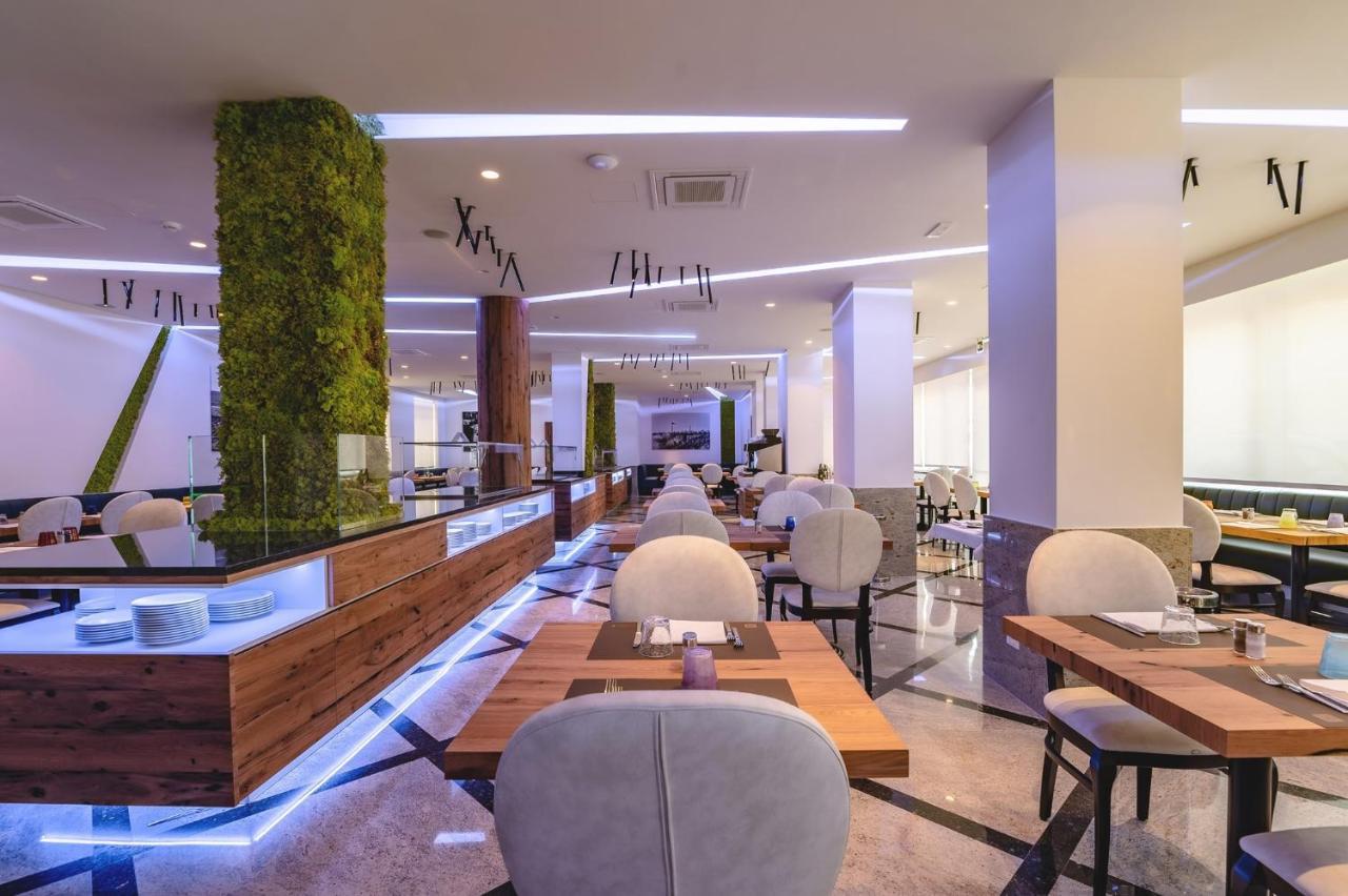 Hotel Colombo Лидо ди Йезоло Екстериор снимка