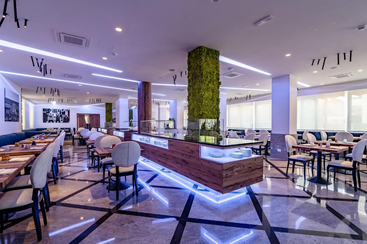 Hotel Colombo Лидо ди Йезоло Екстериор снимка