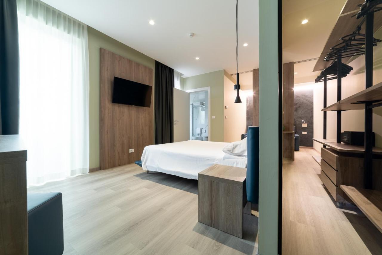 Hotel Colombo Лидо ди Йезоло Екстериор снимка
