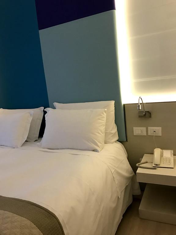 Hotel Colombo Лидо ди Йезоло Екстериор снимка